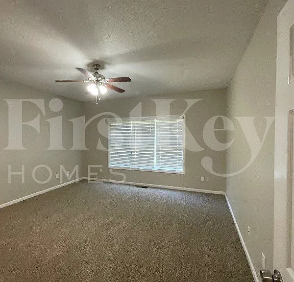 5335 Rutland Ct — Photo 10