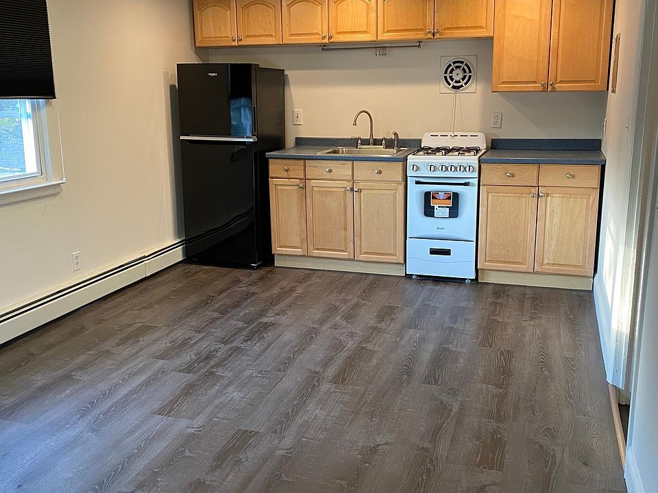 1st image of 22 Livingston St