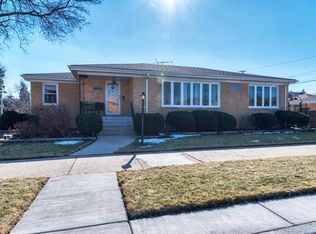 7235 W Barry Ave, Chicago, IL