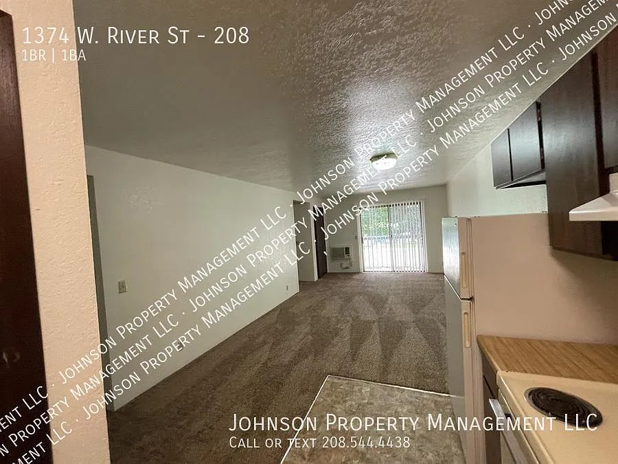 River Terrace Apartments offer affordable Downtown Boise living with Patio! — Photo 3