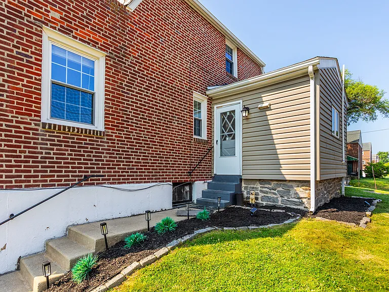 1143 Agnew Dr — Photo 13