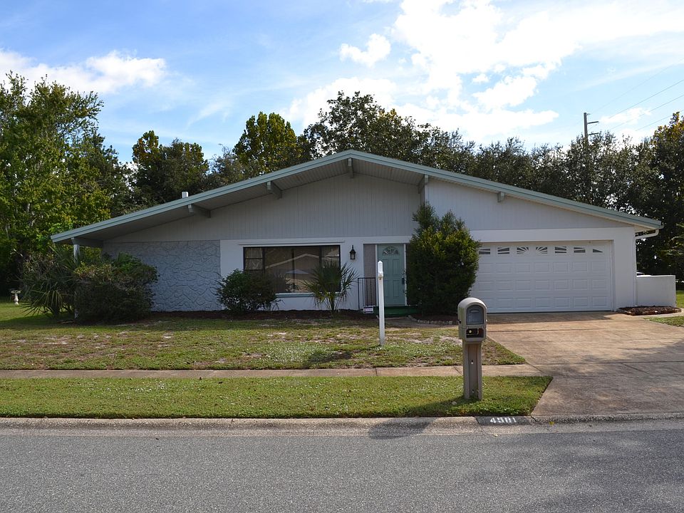 1st image of 4581 Camelot Dr