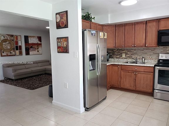 3rd image of 26700 SW 138th Ave