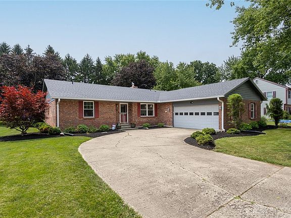 2nd image of 1720 Greenbriar Dr