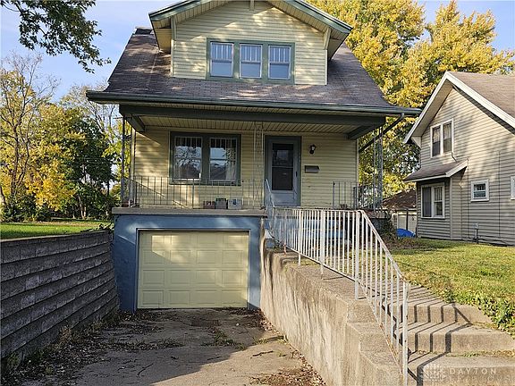 2nd image of 113 Fernwood Ave