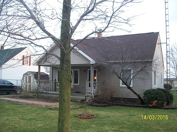 3rd image of 965 Walnut St