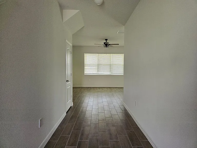 3064 Sanctuary Dr — Photo 4