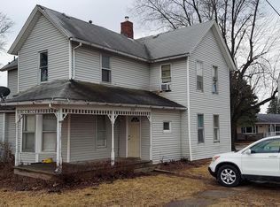1202 17th Ave, Viola, IL
