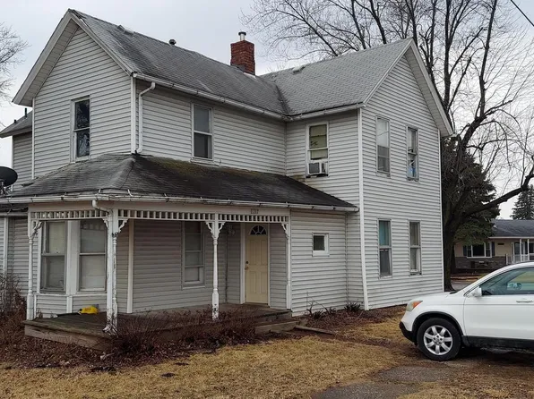 1202 17th Ave, Viola, IL 61486