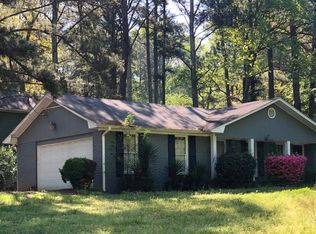2094 Valley Woods Dr, Riverdale, GA 30296