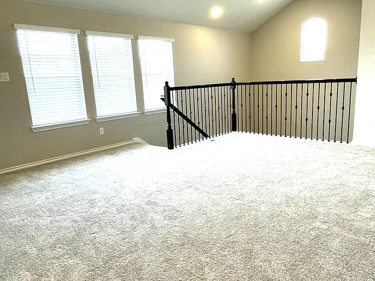 1700 Emilia Dr — Photo 17