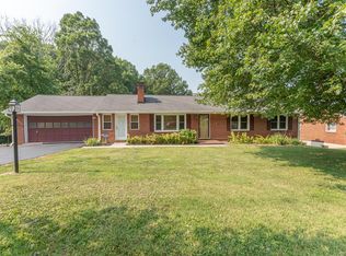 2645 Parkview Dr, Vinton, VA 24179