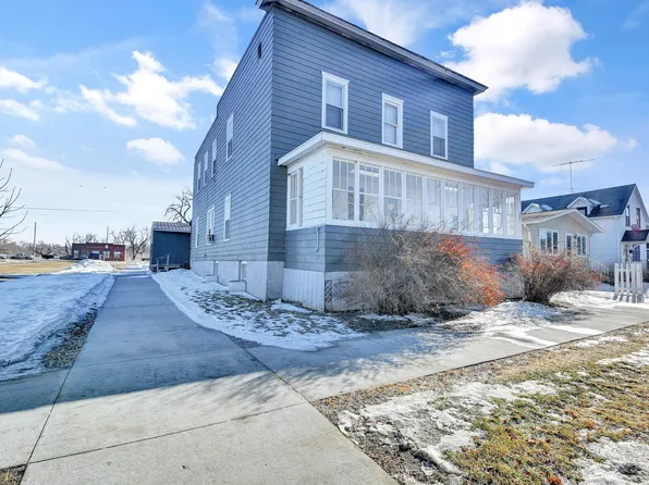 205 3rd Ave SE, Valley City, ND 58072