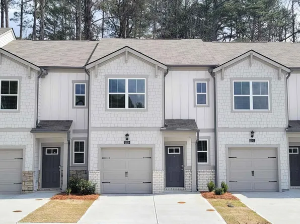2339 Haran Dr, Lithonia, GA 30058