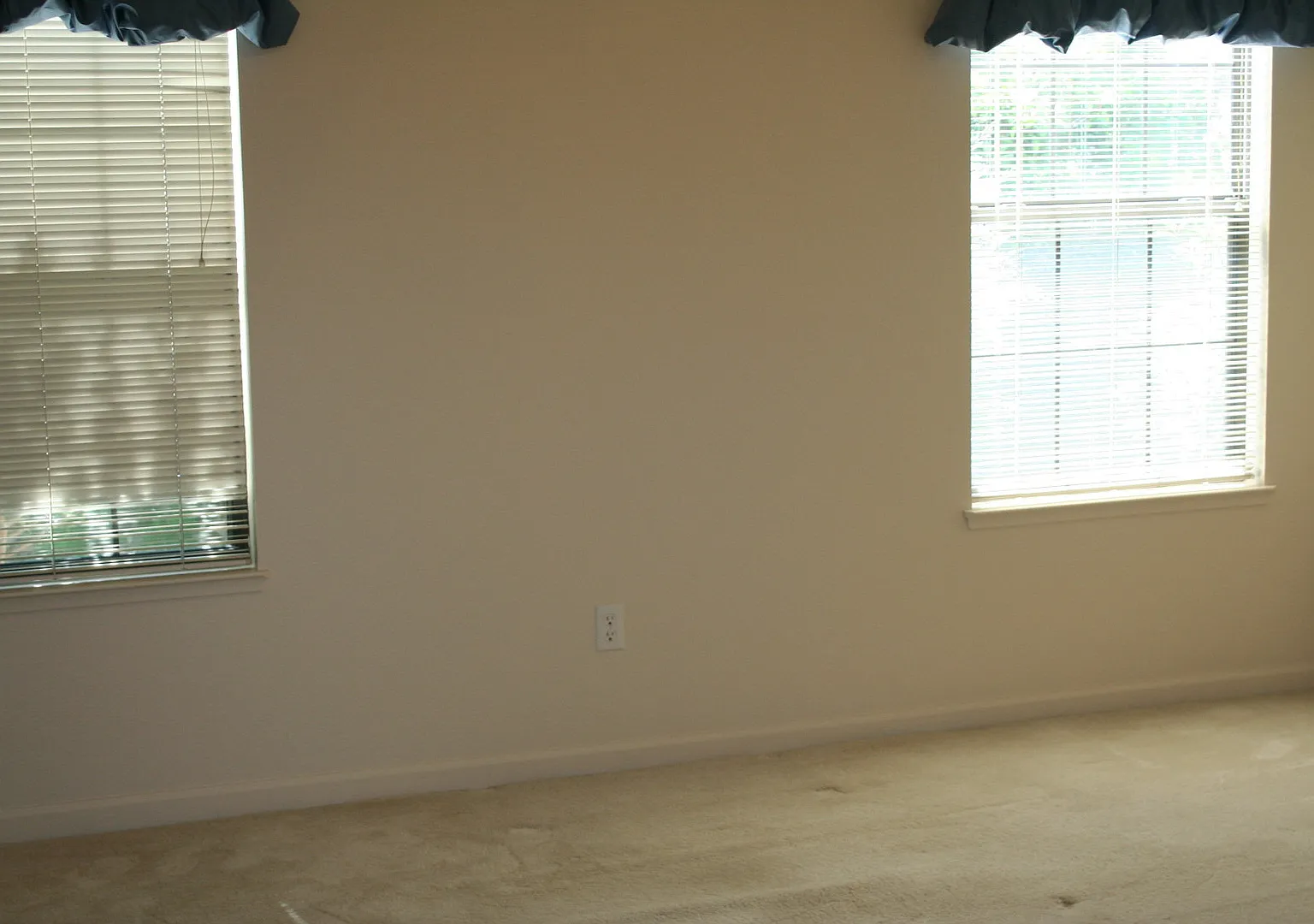 2 bedroom 2 bathroom for Rent in Redding CA — Photo 4