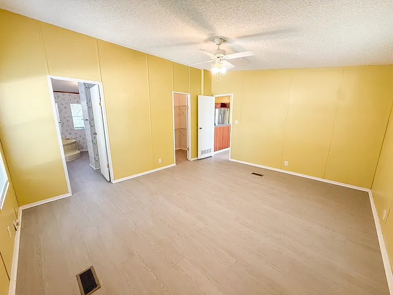 4506 Legend Hts — Photo 5