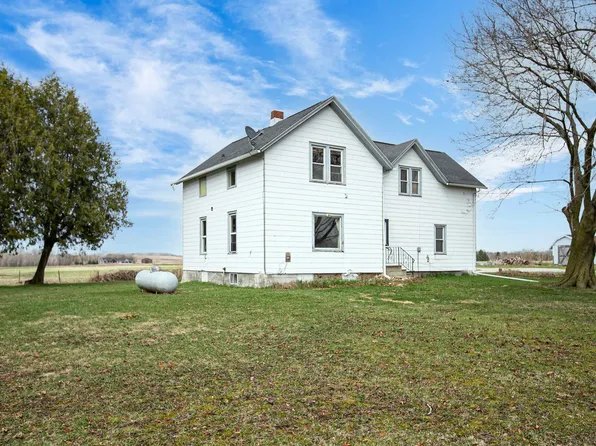 W5136 Brusewitz Rd, Black Creek, WI 54106