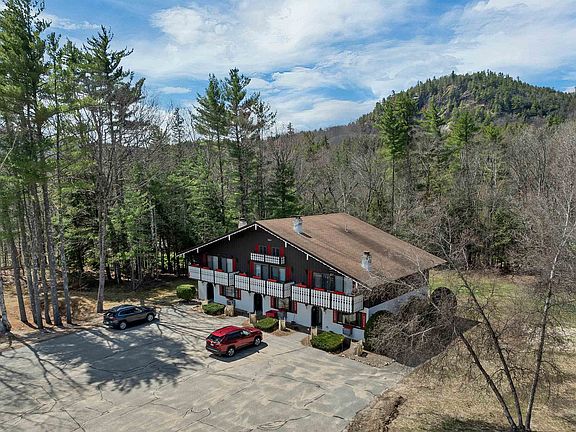 3rd image of 48 Linderhof Golf Course Road #1