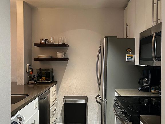 3rd image of 141 S Clark Dr APT 106