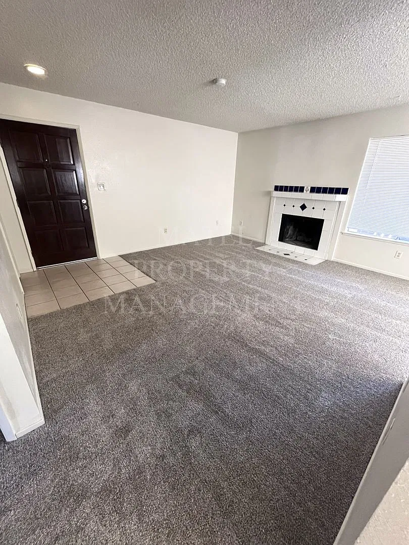 3701 Colonial Dr — Photo 1