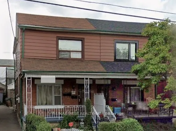 131 Kane Ave, Toronto, ON M6M 3N1