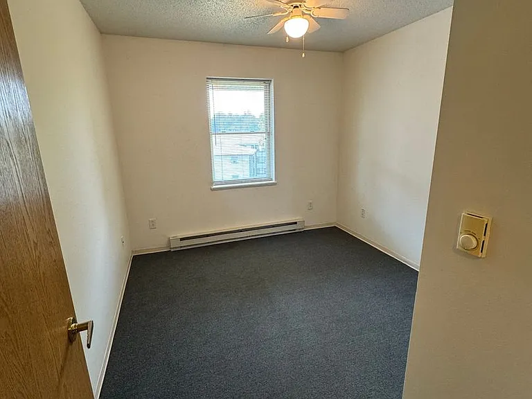 90 E Gridley Ave — Photo 65