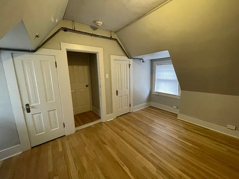 506 N Cascade Avenue — Photo 21
