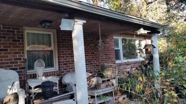 1st image of 4861 Rochambeau Dr