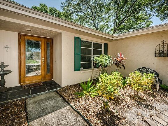 2nd image of 2715 Woodhaven Ct