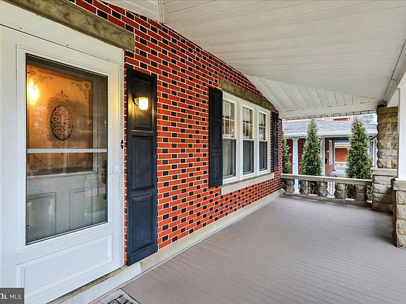 3rd image of 368 Donegal Springs Rd