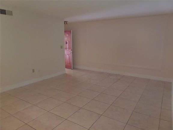 5th image of 2300 NW 33rd St APT 905