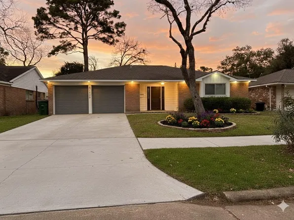 7522 Jackwood St, Houston, TX 77074