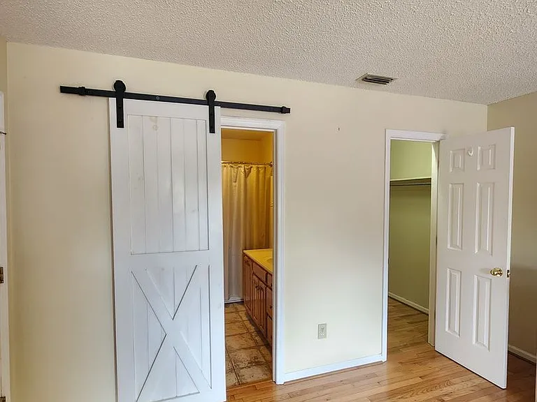 590 Deep Woods Dr — Photo 18