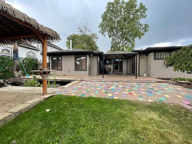 1075 Lalond Ave — Photo 31
