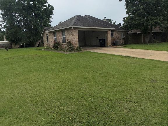 3rd image of 410 Cross Dr
