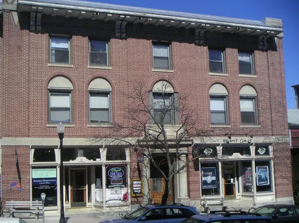 46 Main St APT 2, Amherst, MA 01002