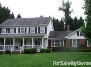 4782 Olde Village Ln, Dunwoody, GA 30338