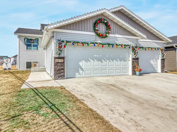 6879 67th St S, Horace, ND 58047