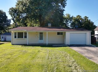 512 Holcomb St, Knoxville, IL 61448