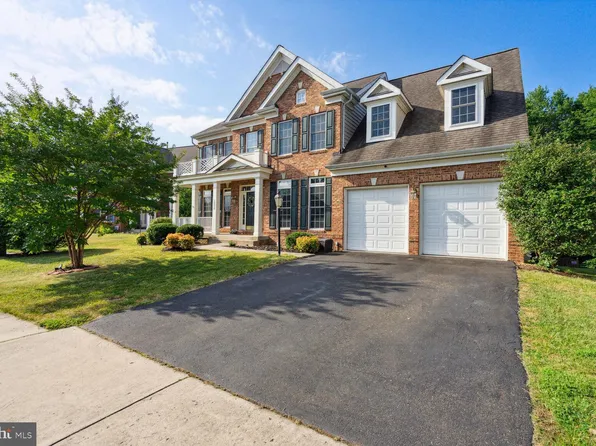 10616 Tattersall Dr, Manassas, VA 20111