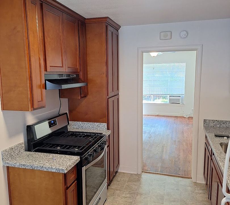 1st image of 3001 55th St #3