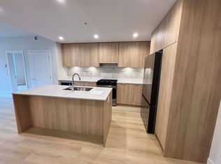 20049 82nd Ave #104, Langley, BC V2Y 2A8