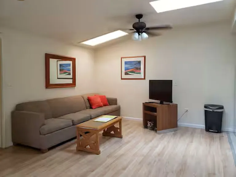 475 Kinoole St #203 — Photo 1