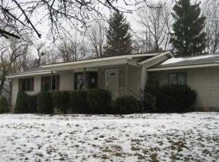 3780 Norton Rd, Howell, MI 48843