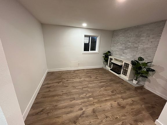 4th image of 17952 E Gunnison Pl #2
