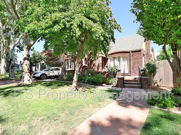 3rd image of 937 Sonoma Way