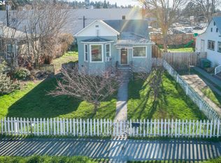 514 W 8th St, The Dalles, OR