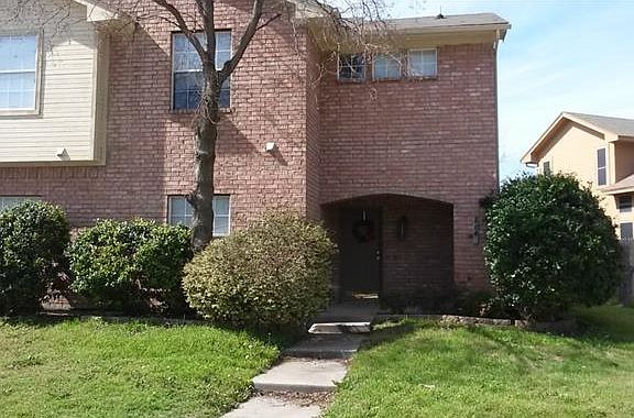 3rd image of 1046 Enfilar Ln