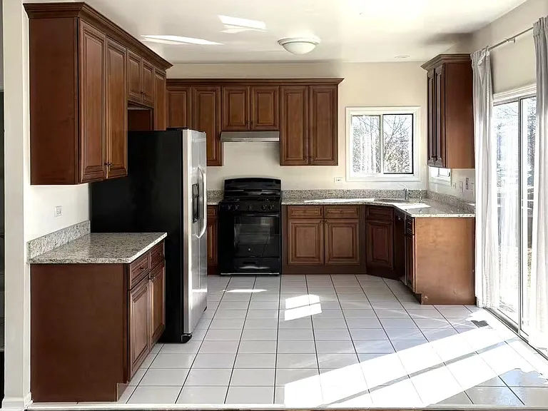 4591 Hatch Ln — Photo 3