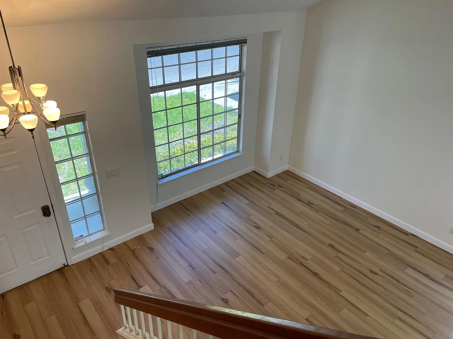 2735 Golden Springs Dr — Photo 4